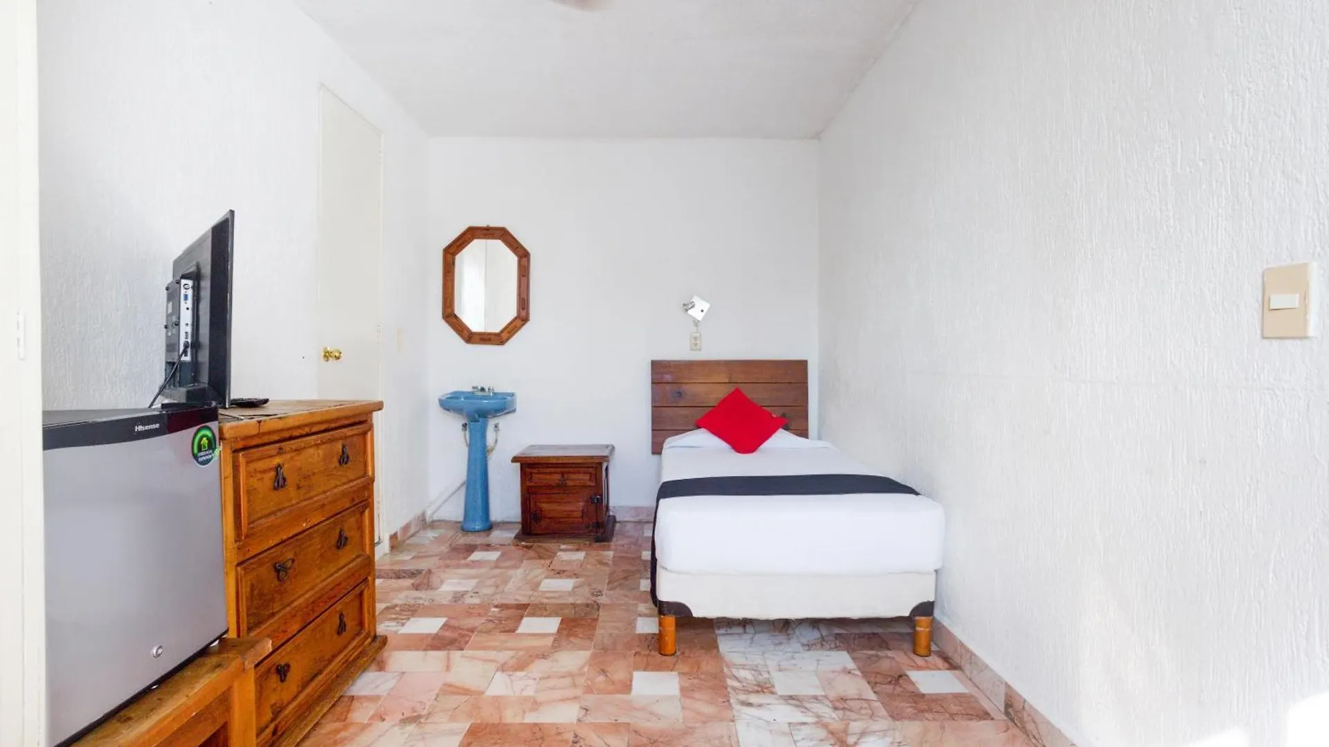 Capital O Farallon Inn, Cancun Hotel