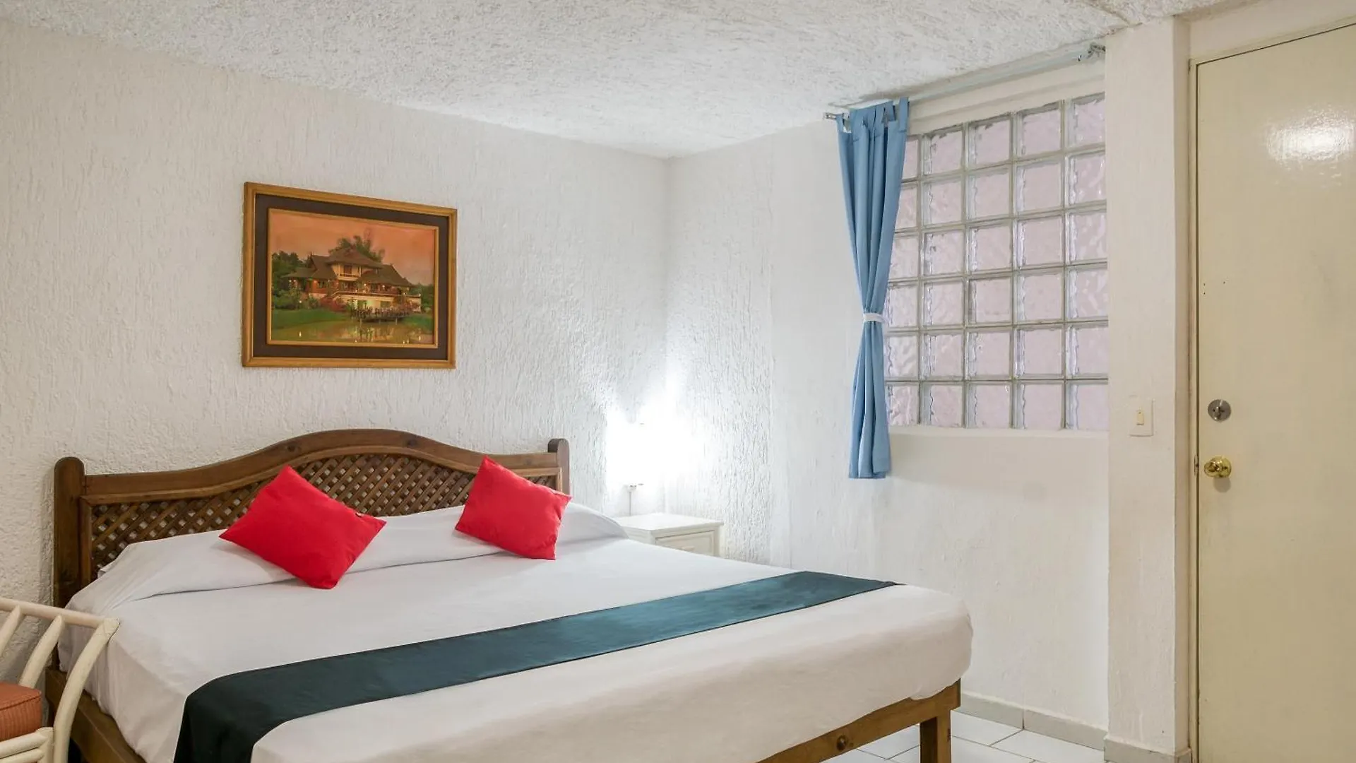 Hotel Capital O Farallon Inn, Cancun