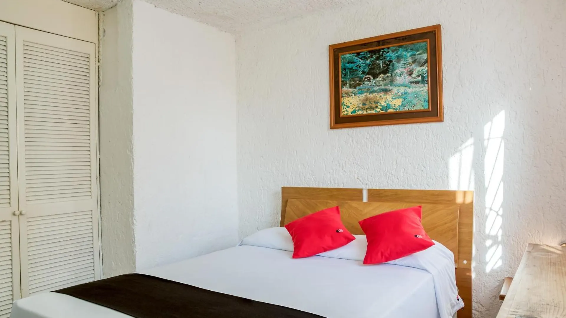 Capital O Farallon Inn, Cancun
