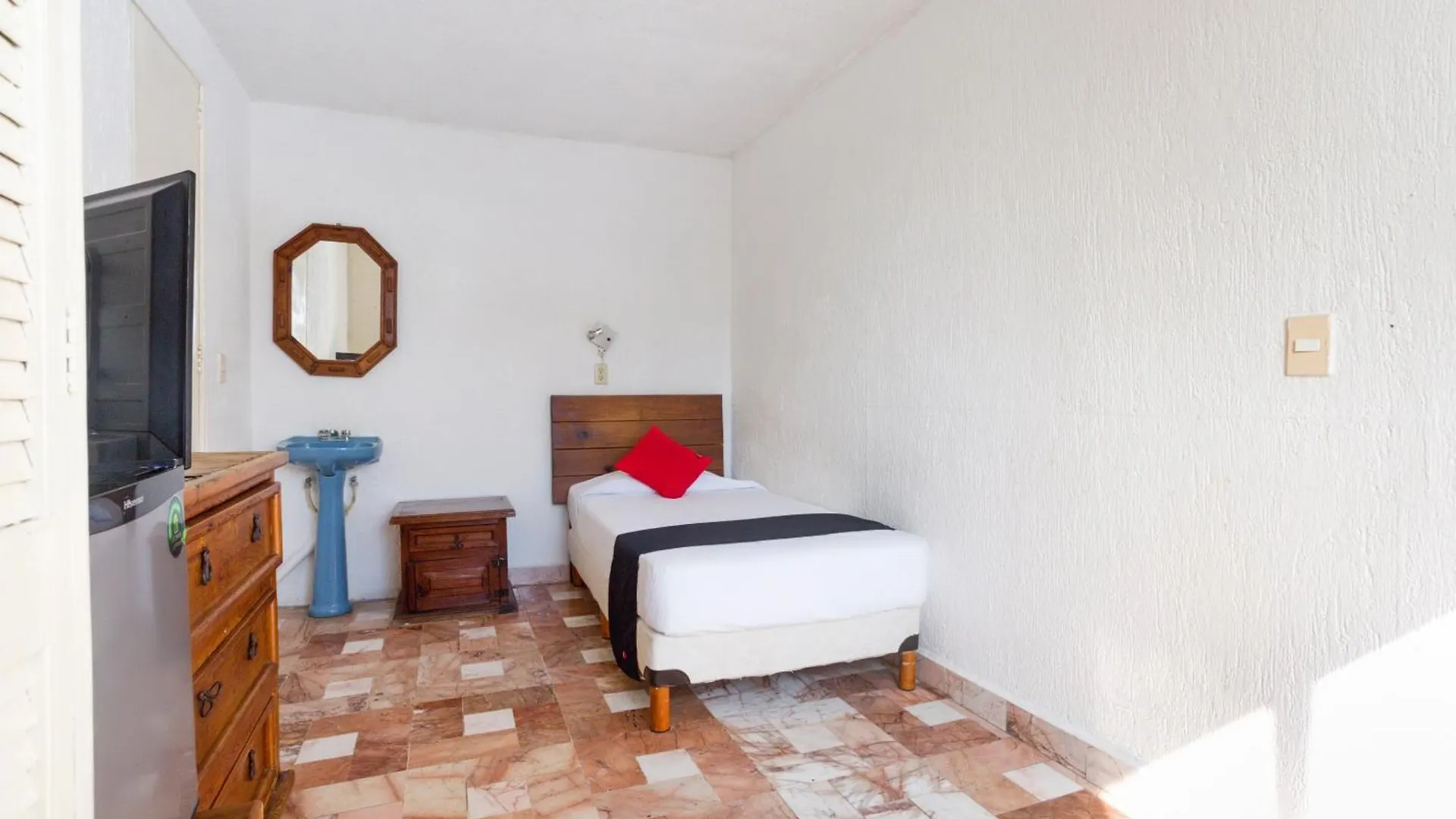 Capital O Farallon Inn, Cancun