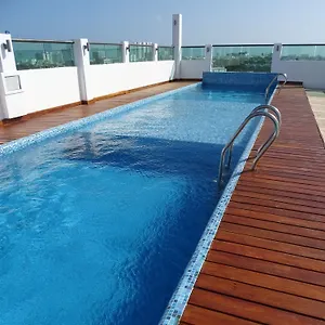 Kavia Hotel